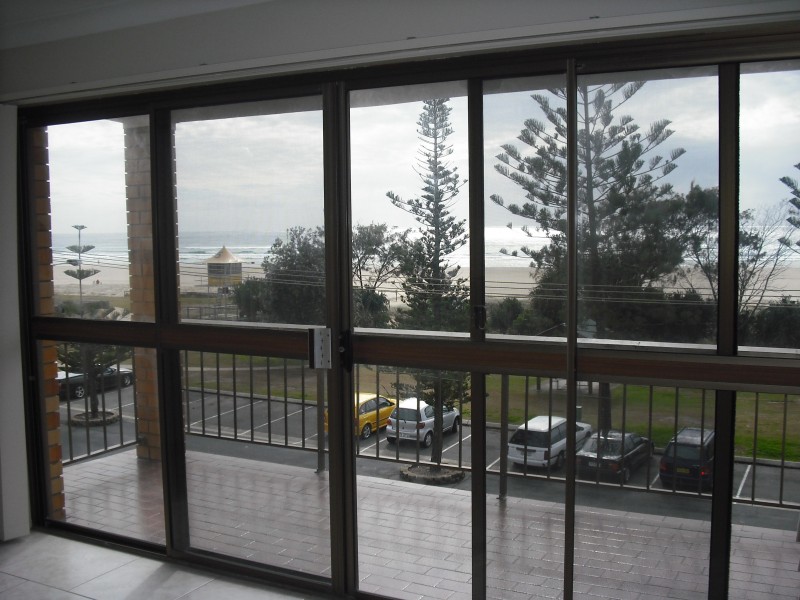 8/20 Pacific Pde, Kirra QLD 4225