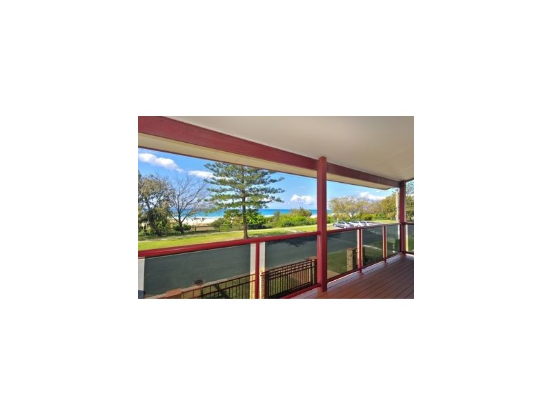216 Pacific Parade, Bilinga QLD 4225
