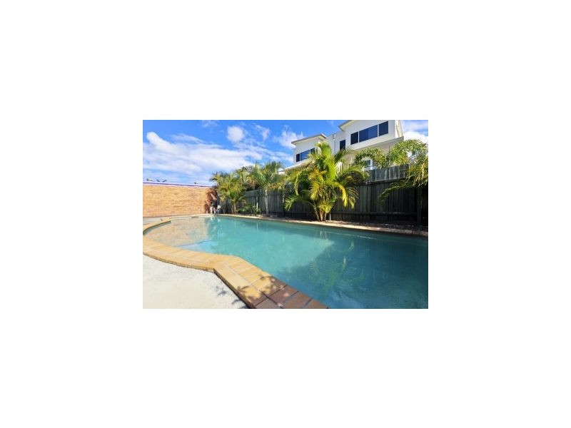 216 Pacific Parade, Bilinga QLD 4225