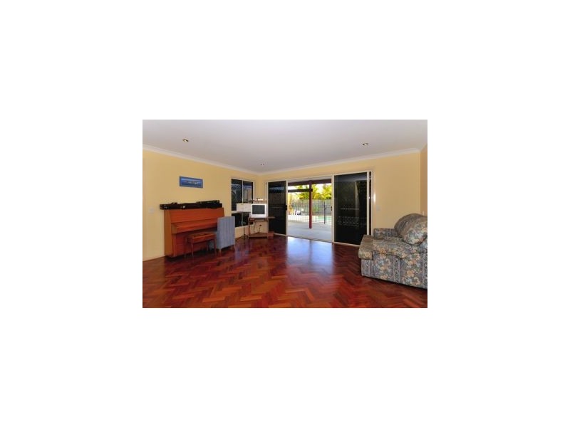 216 Pacific Parade, Bilinga QLD 4225