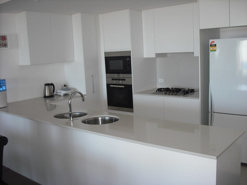 609 KIRRA SURF, Creek Street, Kirra QLD 4225