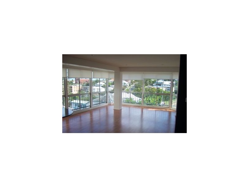 5/32 Powell   “Summit House”, Coolangatta QLD 4225