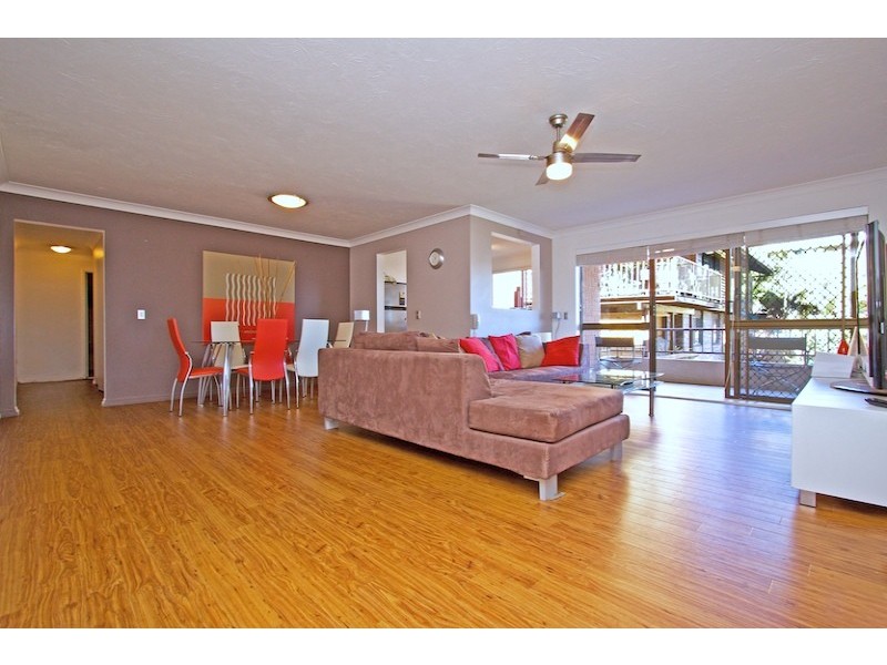 Unit 4 47 Rutledge St, Coolangatta QLD 4225