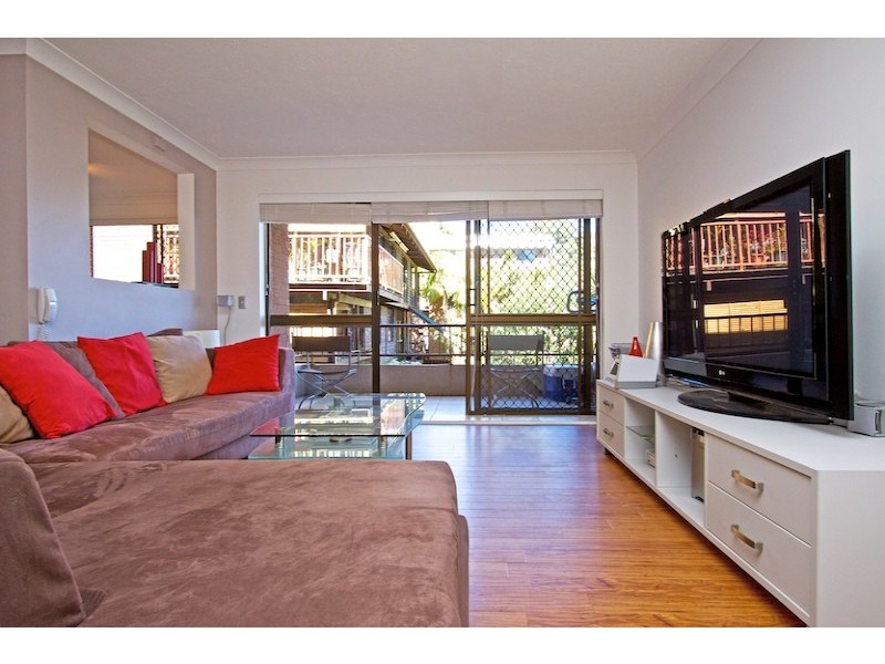 Unit 4 47 Rutledge St, Coolangatta QLD 4225