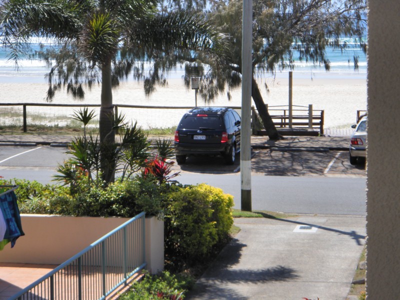 Bilinga QLD 4225