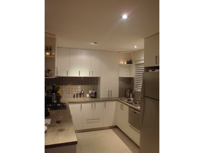 2/23 Tweed Street, Coolangatta QLD 4225