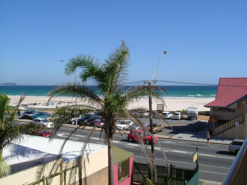 6/10 Marine Pde  JUMBUCK, Kirra QLD 4225