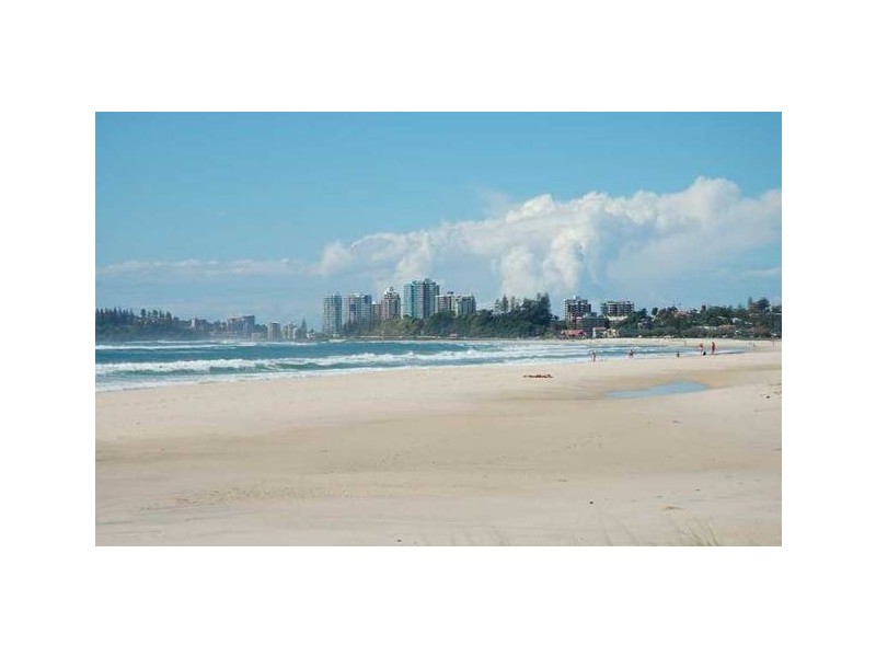 2 220 Pacific Parade, Bilinga QLD 4225