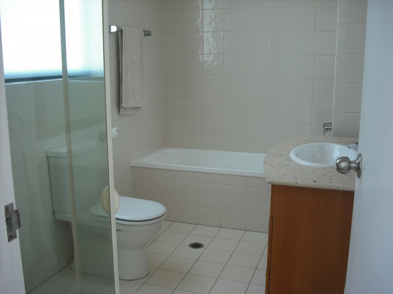 1807/88 Marine Pde, MANTRA, Coolangatta QLD 4225
