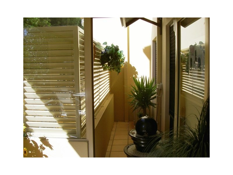 3/33 Dixon Street, Coolangatta QLD 4225