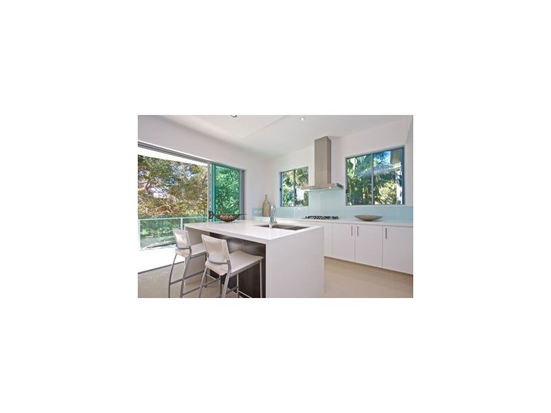 Unit 2 ‘South Beach’ 9 South Street, Kirra QLD 4225