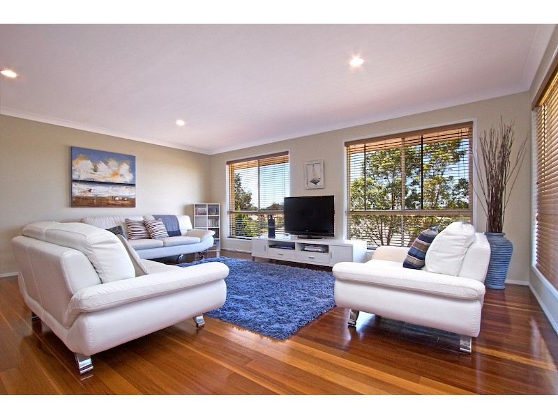 4 Daintree Close, Banora Point NSW 2486
