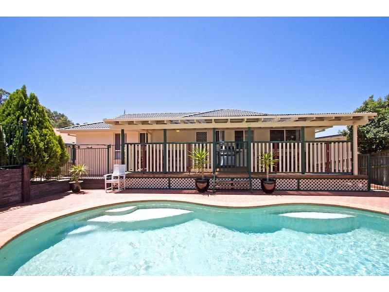 4 Daintree Close, Banora Point NSW 2486