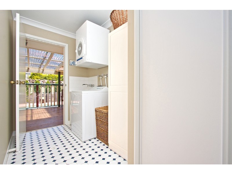 4 Daintree Close, Banora Point NSW 2486