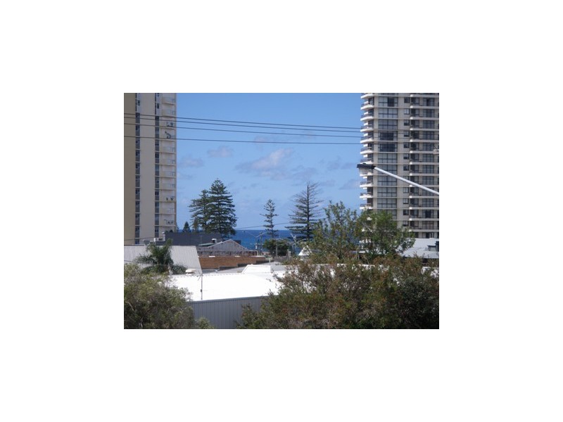 Unit 3 18 Lanham Street, Coolangatta QLD 4225