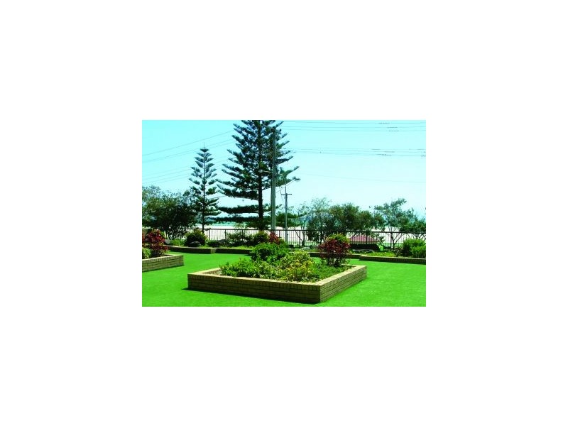 21 Centre Court, Kirra QLD 4225