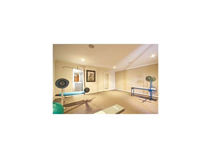 35 Kennedy Drive, Tweed Heads NSW 2485