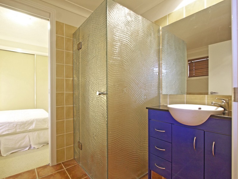 2 38 Tweed Street, Coolangatta QLD 4225