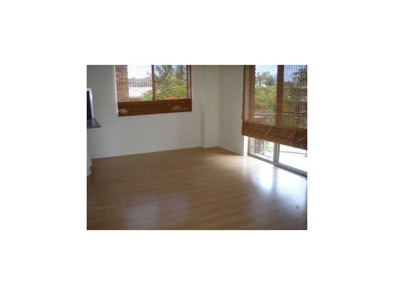 Unit 6  15-17 South Street, Kirra QLD 4225