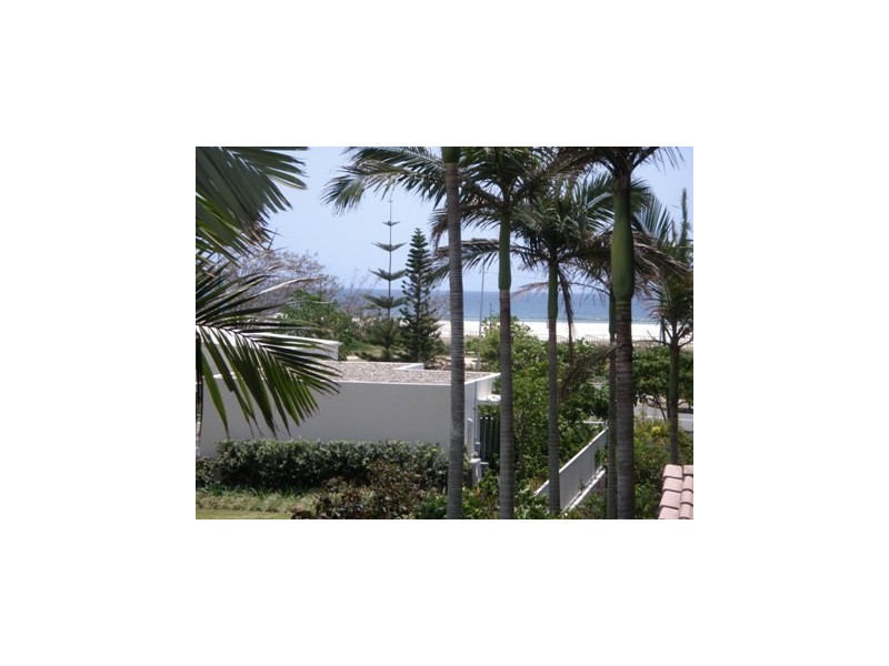 Unit 6  15-17 South Street, Kirra QLD 4225