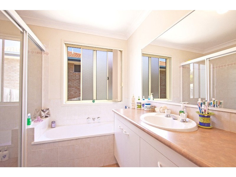 10 Lake Tahoe Drive, Bilambil Heights NSW 2486