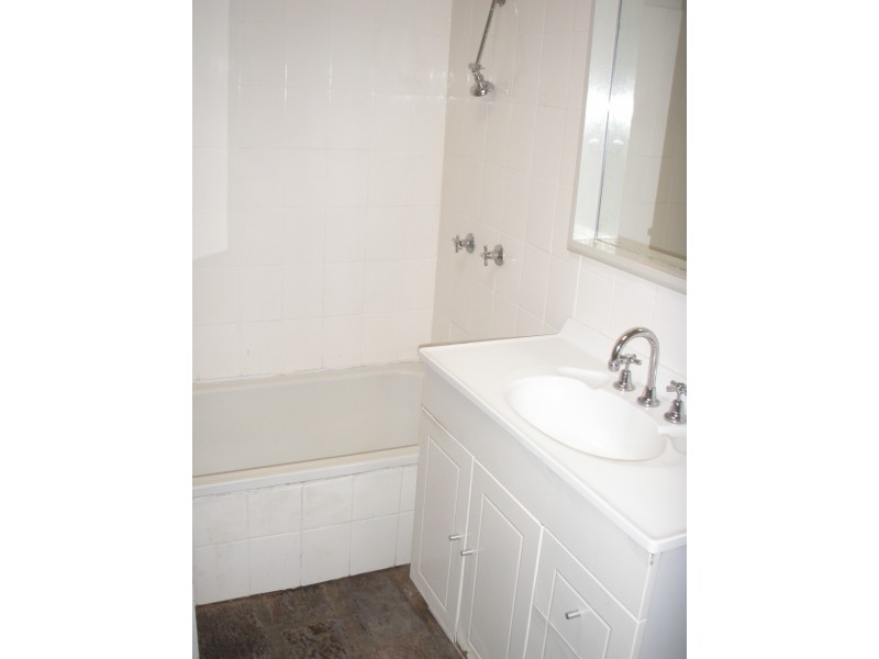 33 Binya Avenue, Kirra QLD 4225