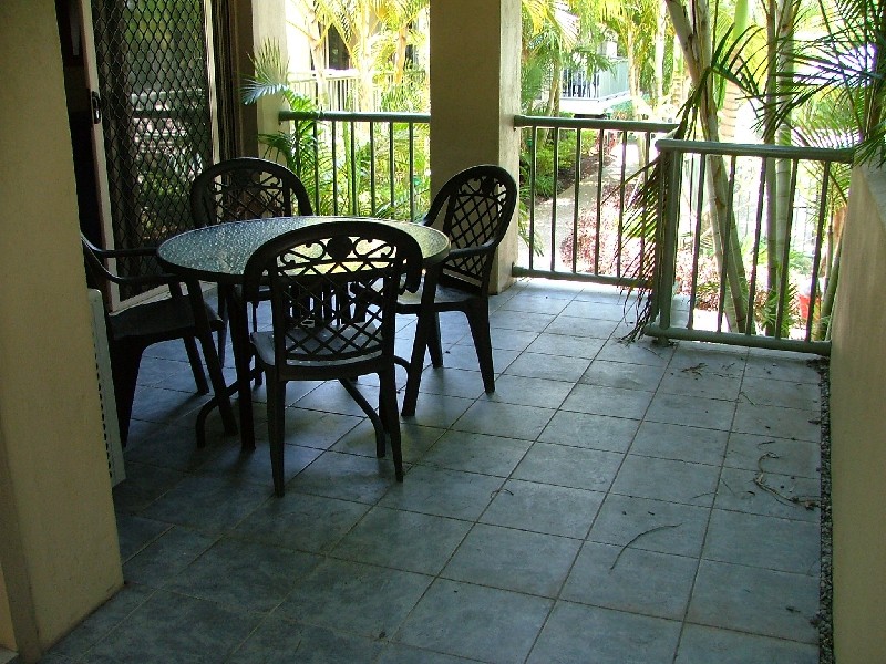 8/37 Golden Four Dr, Bilinga QLD 4225