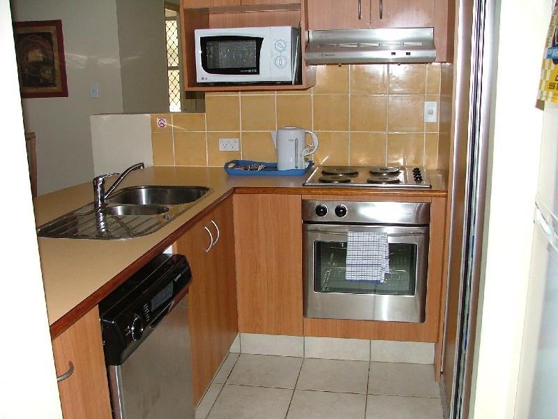 8/37 Golden Four Dr, Bilinga QLD 4225