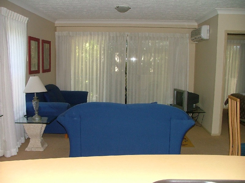 8/37 Golden Four Dr, Bilinga QLD 4225