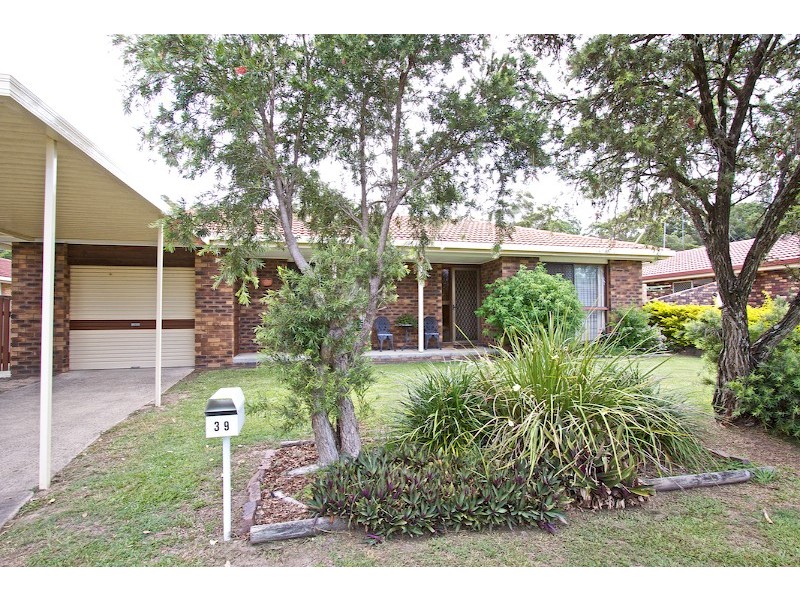 39 St Kilda Cresent, Tweed Heads West NSW 2485