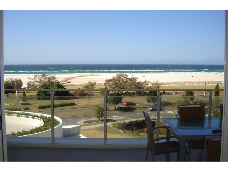 Kirra Surf 306 2 Creek Street, Kirra QLD 4225