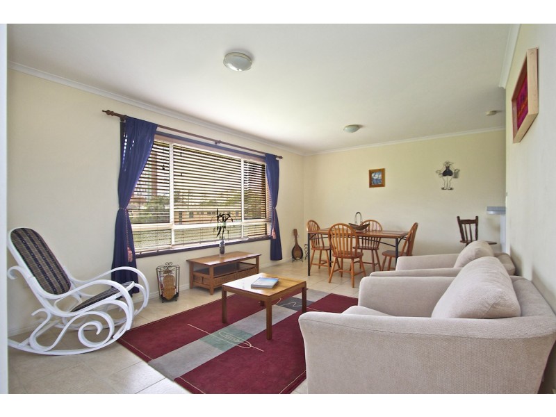 6/39 Coolangatta Road, Kirra QLD 4225