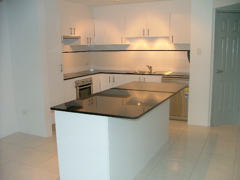 17/15 South St, Kirra QLD 4225