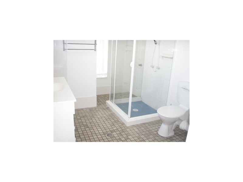 Unit 1 EDEN TOWERS, 5 Ward Street,, Rainbow Bay QLD 4225