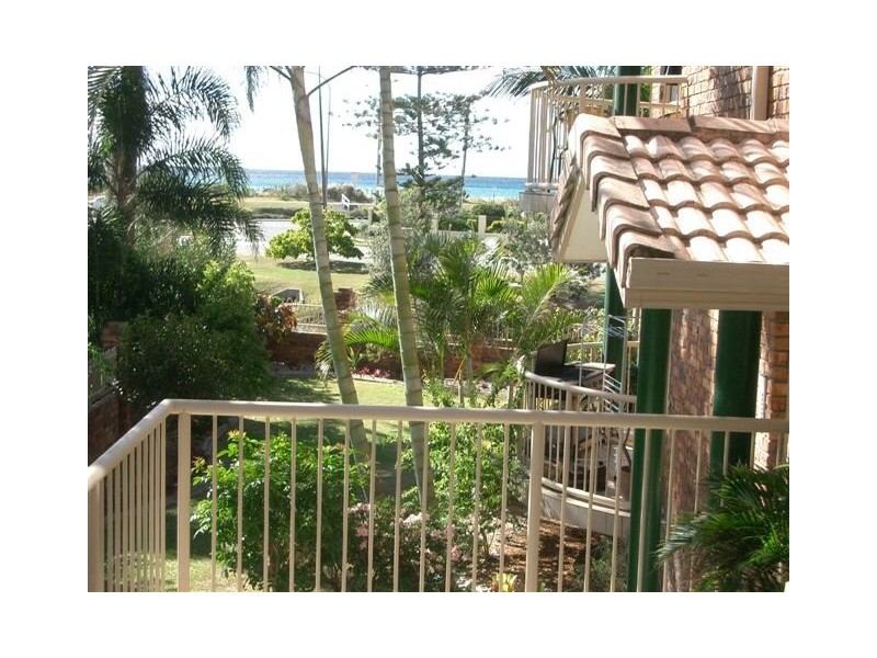 3/15-17  South Street  PACIFIC VIEW, Kirra QLD 4225