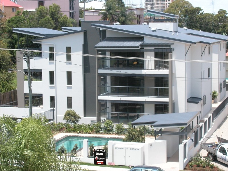 02/66 McLean Street, Coolangatta QLD 4225