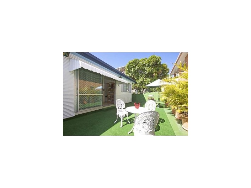 14 Tweed Street, Coolangatta QLD 4225