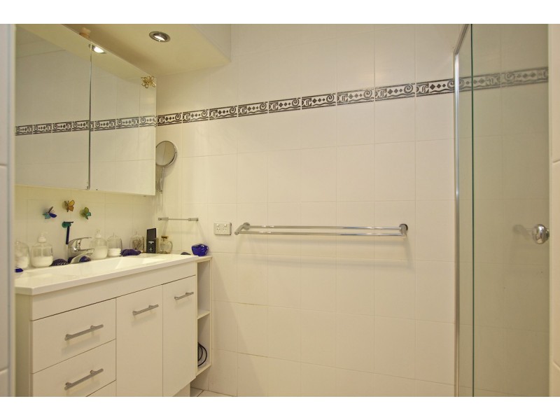 20/54 Dutton Street, Coolangatta QLD 4225