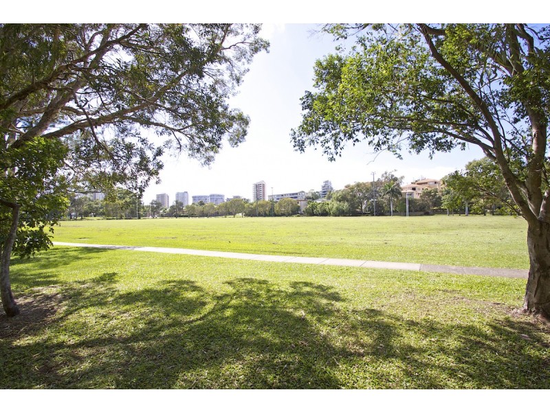 20/54 Dutton Street, Coolangatta QLD 4225