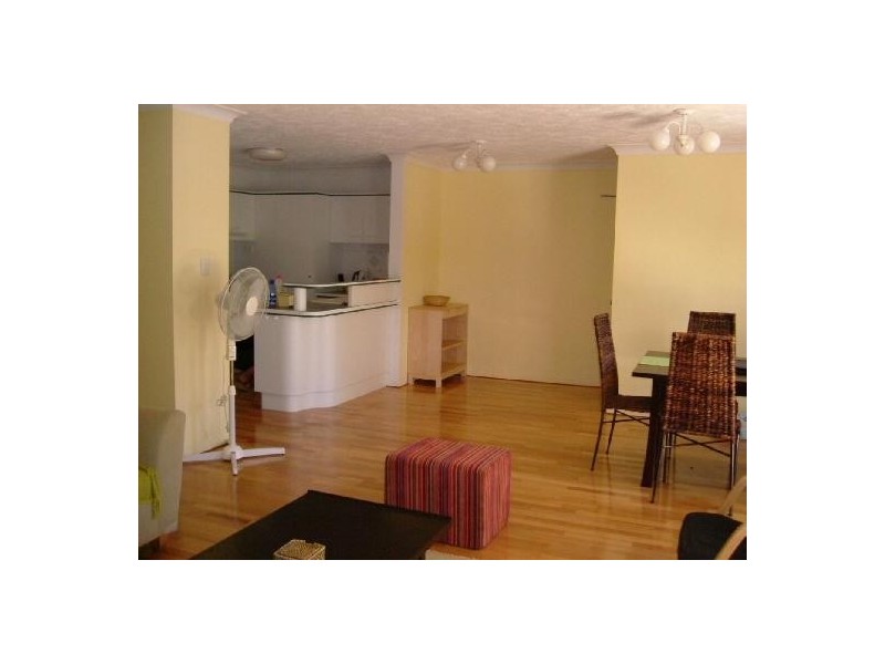 2 15-17 South Street, Kirra QLD 4225