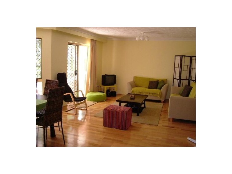 2 15-17 South Street, Kirra QLD 4225