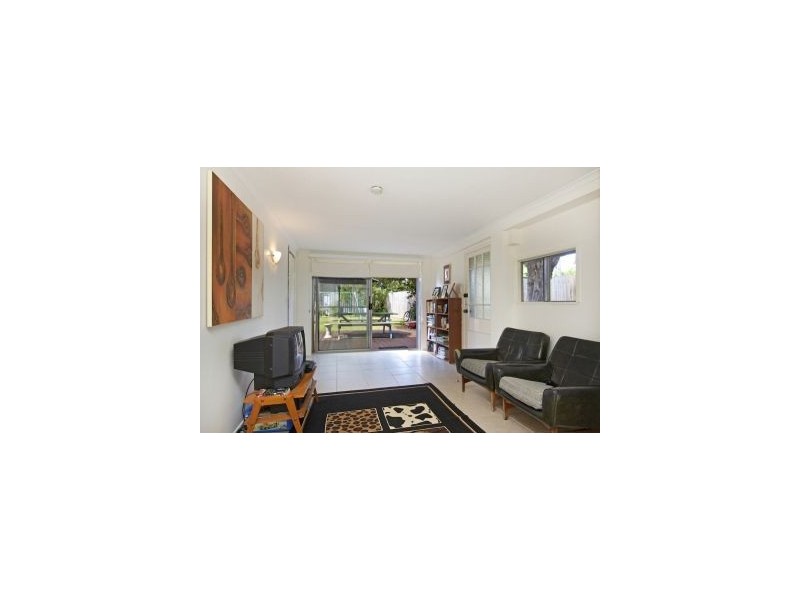20 St Kilda Crescent, Tweed Heads West NSW 2485