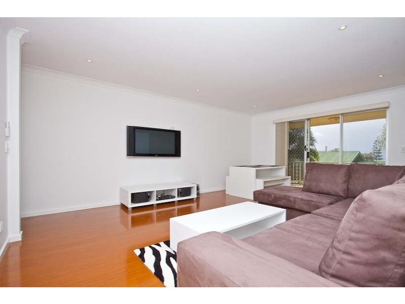 14/6 Haig, Kirra QLD 4225