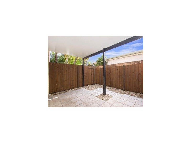 Unit 5 62 Coolangatta Road, Kirra QLD 4225