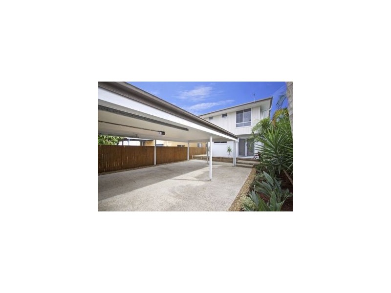 19 Twenty Seventh Avenue, Palm Beach QLD 4221