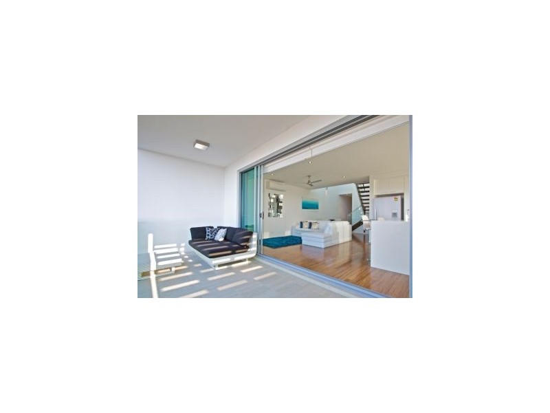 13-9 ‘South Beach’ South Street, Kirra QLD 4225