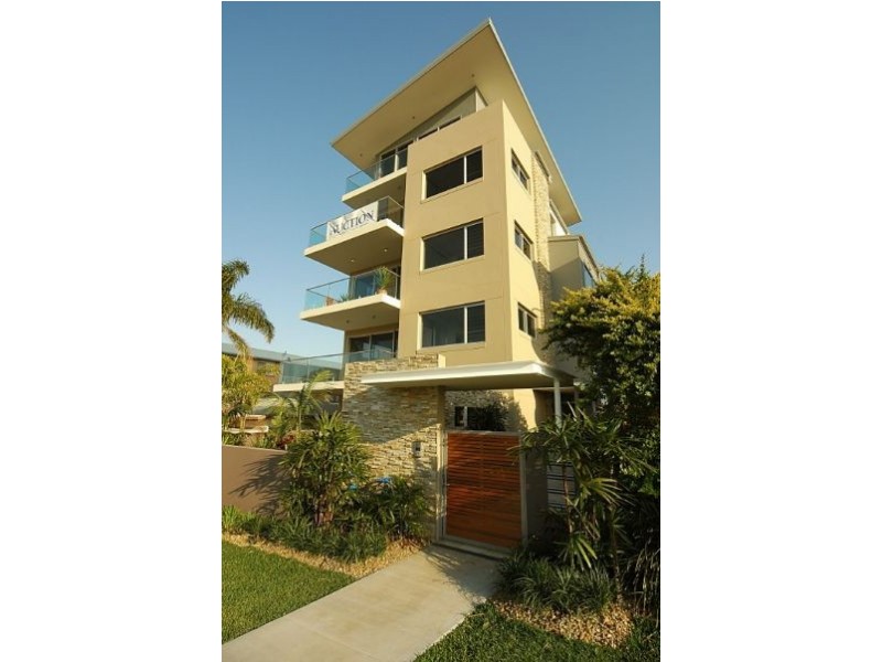 1/18 Hill Street, Rainbow Bay QLD 4225