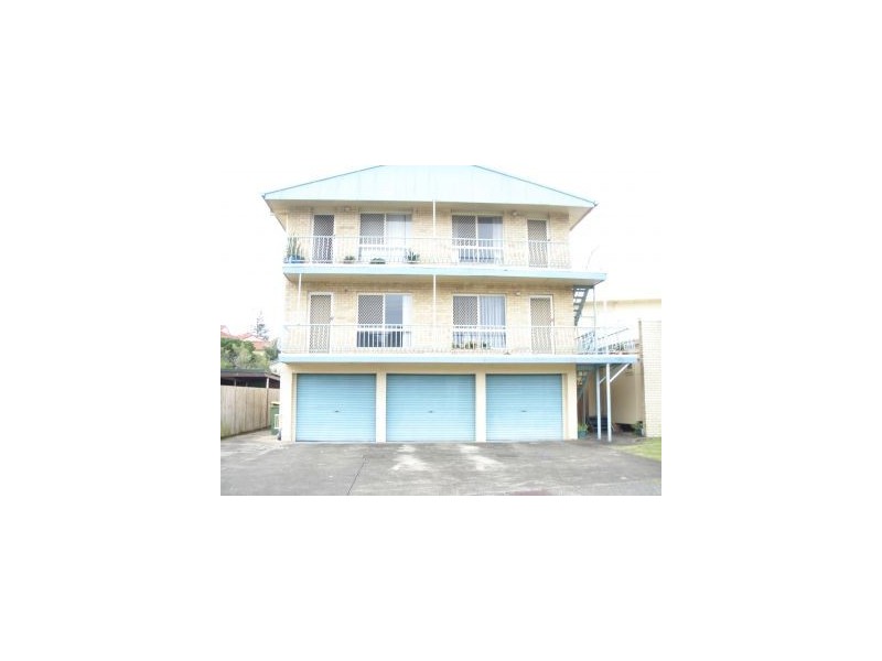 2/17 Miles Street, Kirra QLD 4225