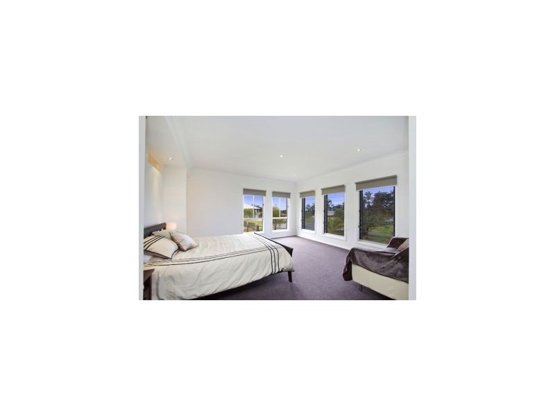 4 Lita Court, Tallebudgera QLD 4228