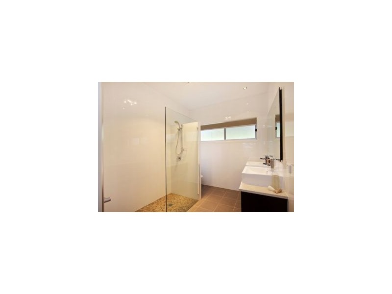4 Lita Court, Tallebudgera QLD 4228